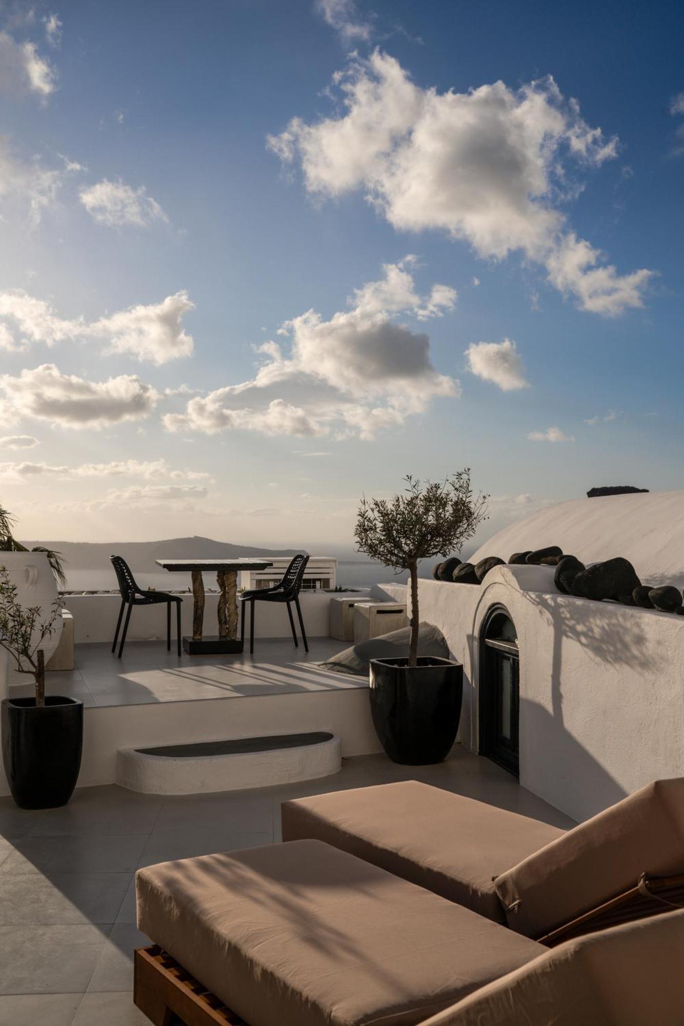 Mill Houses New Elegant Suites Fíra Kültér fotó